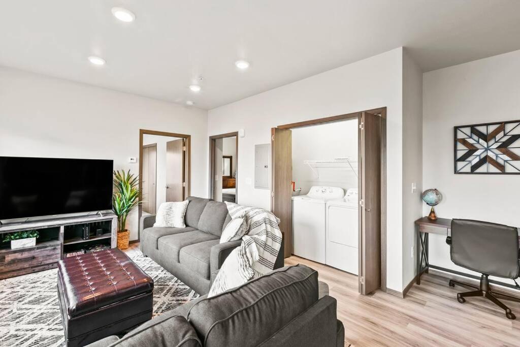 Spacious New 2 Bed 2 Bath Apt By Downtown Спокейн Екстериор снимка